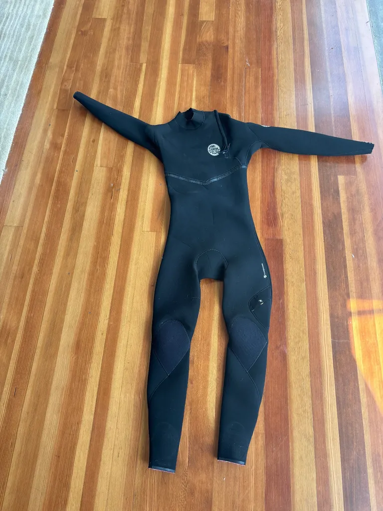 Ripcurl Flashbomb E6 4/3 Sealed Medium Tall (MT) - Image 1