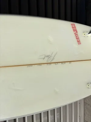 5’8 J7 Red Line With Fins - Thumbnail 7