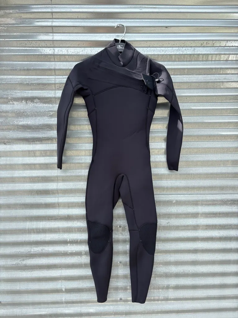3/2 Chest Zip Wetsuit Need Essentials X-Small - Image 1