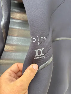 4/3 Hooded Wetsuit Colby Plus Brand New - Thumbnail 3