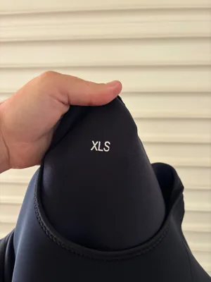 4/3 Mm Wetsuit Brand New XLS - Thumbnail 3